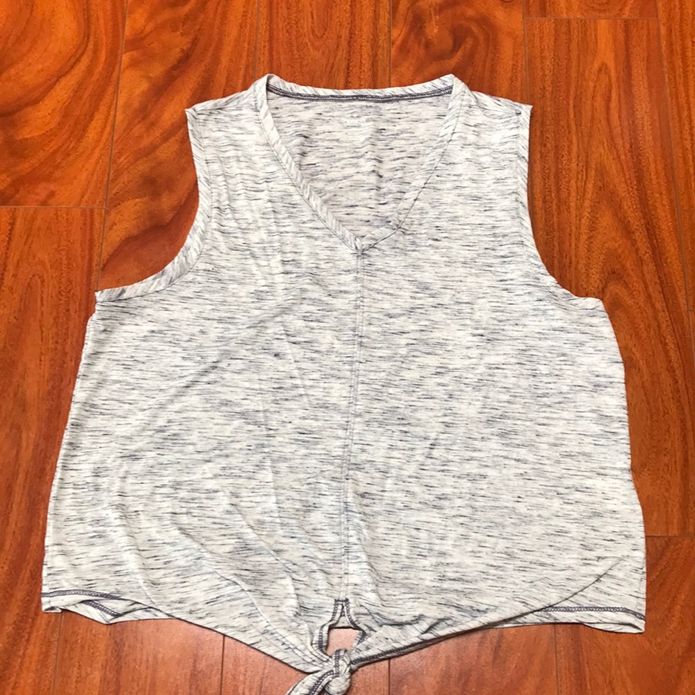 Sleeveless flowy cotton top